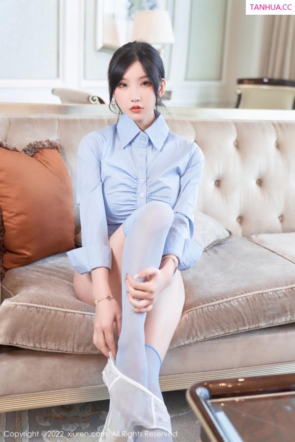 周于希dummy  [XiuRen]高清写真图 2022.11.04 No.5812 周于希Sally 短裙美臀第39张图片